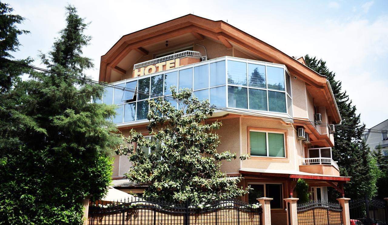 Hotel Aristocrat&Fish Restaurant Skopje Exterior foto
